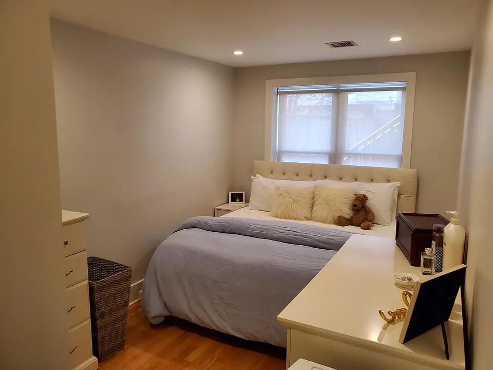 Bedroom #1