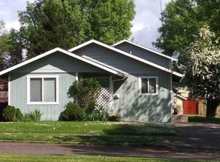 447 NE Jackson St, Roseburg, OR 97470