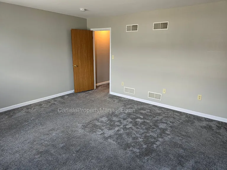57 W Cabin Hollow Rd #4 — Photo 15