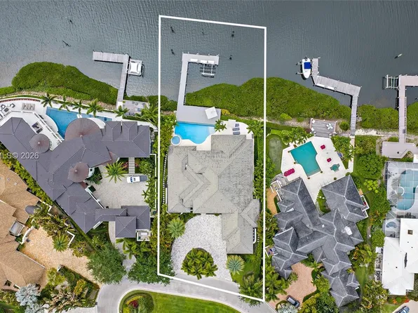 121 Commodore Dr, Jupiter, FL 33477