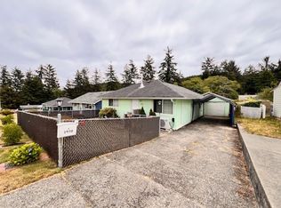 1950 Birch Ave, Reedsport, OR 97467