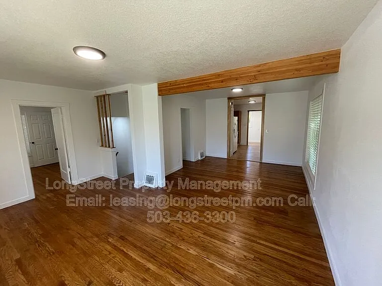 4514 NE 18th Ave — Photo 5