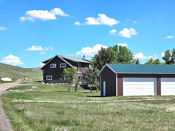 121 Cove Ln, Great Falls, MT 59404