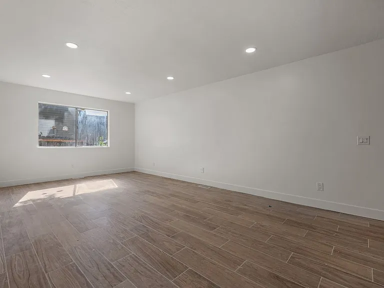 509 S Mansfield Ave — Photo 5