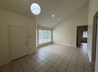 8724 Gsri Ave #C, Baton Rouge, LA 70810