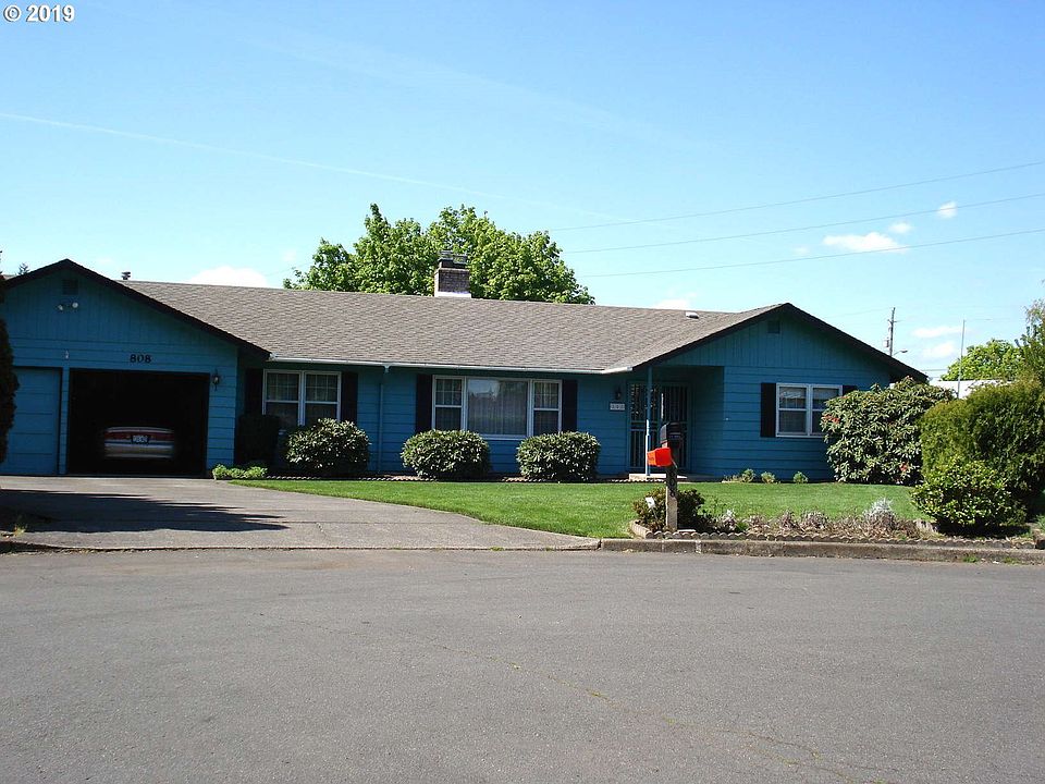 1st image of 808 SE 119th Ave