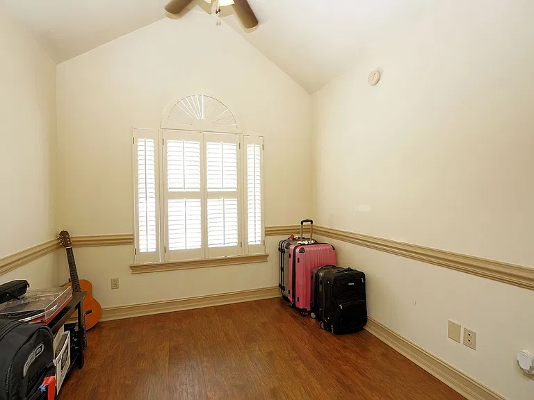 428 Riverchase Blvd — Photo 20
