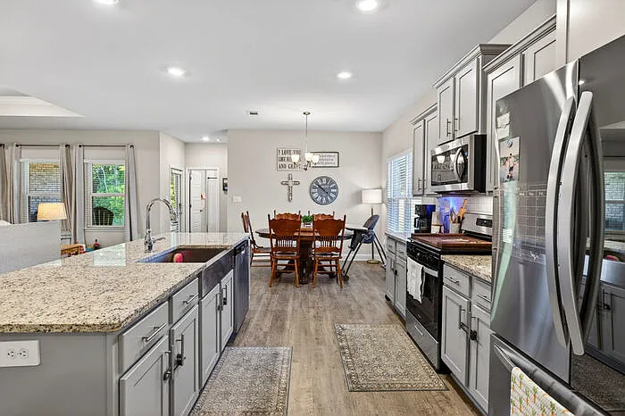 8009 Crawford Dr — Photo 15