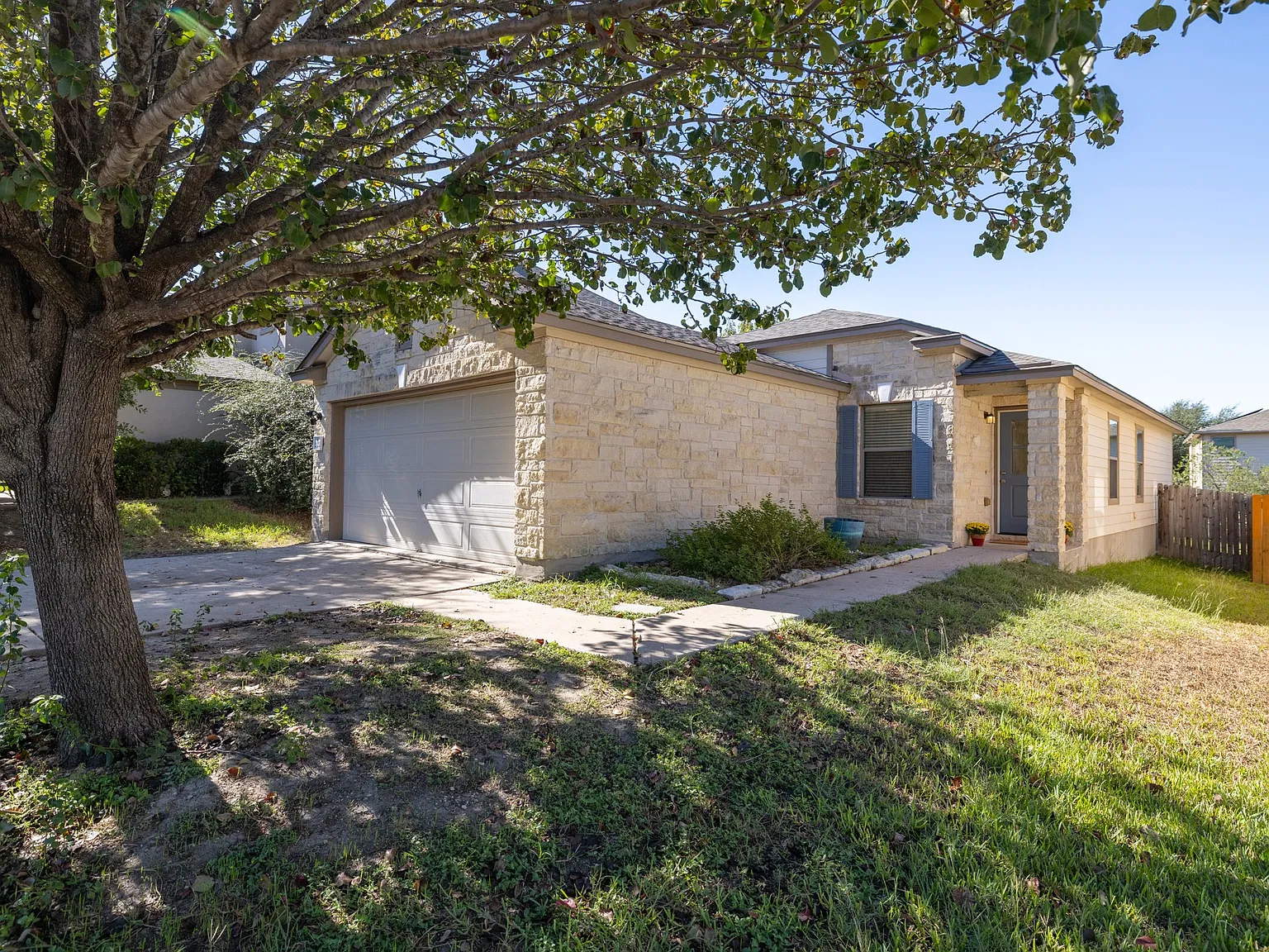 2322 Kuykendall Dr — Photo 2
