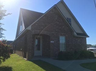 100 Pecan St, Iowa, LA 70647