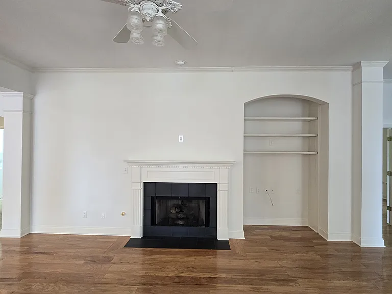 5935 Lake Oak Lndg — Photo 10