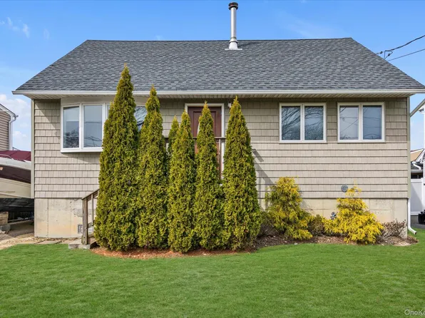 2542 Wantagh Avenue, Wantagh, NY 11793