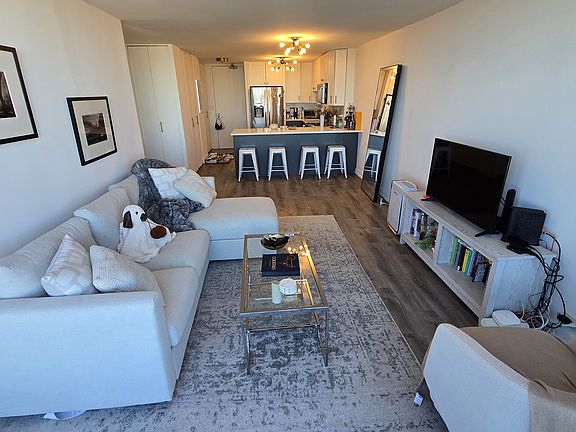 2nd image of 2020 N Lincoln Park W APT 38C