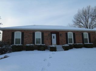 3104 Spring Breeze Ct, Louisville, KY 40220