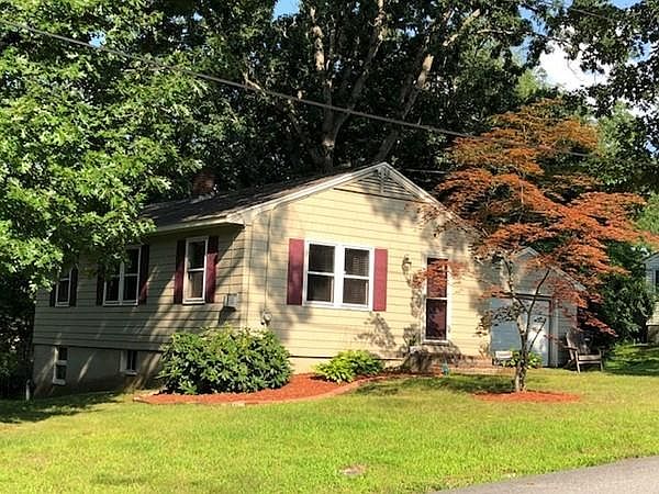 1st image of 135 Woodstock St
