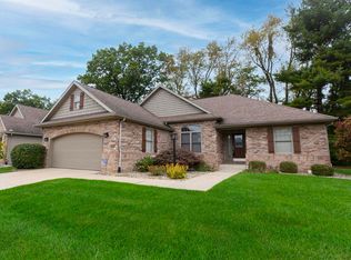 16197 Gumwood Crossing Dr, Granger, IN