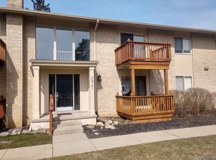 2921 Seymour Lake Rd, Oxford, MI