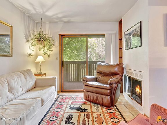 3rd image of 7202 Foxridge Cir #12-A