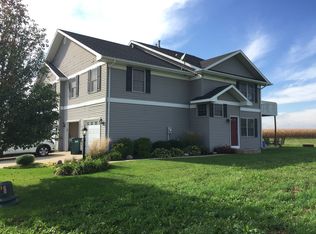 3422 Boulder Ridge Dr, Champaign, IL 61822