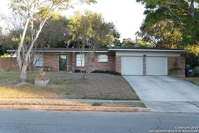 1st image of 402 W Glenview Dr