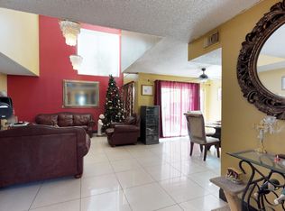 12672 NW 8th Trl, Miami, FL 33182
