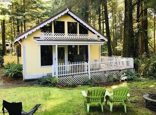 85212 Pine St, Florence, OR 97439