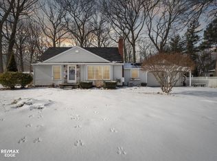 1351 N Packard Ave, Burton, MI