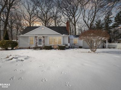 1351 N Packard Ave, Burton, MI, 48509