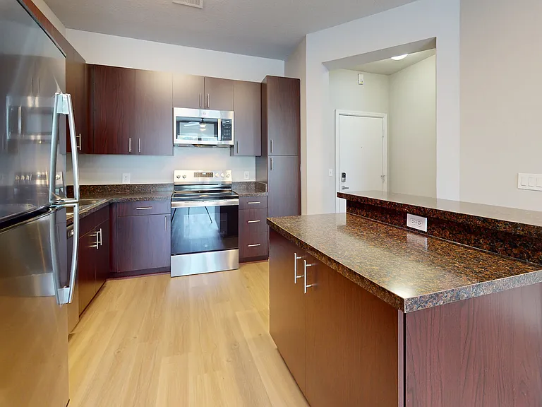 The Vintage Lofts at West End — Photo 40