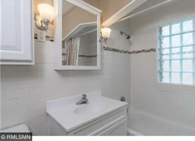 1891 Randolph Ave — Photo 8