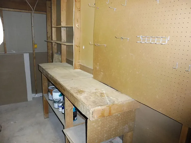 9513 Melrose Square Way — Photo 21