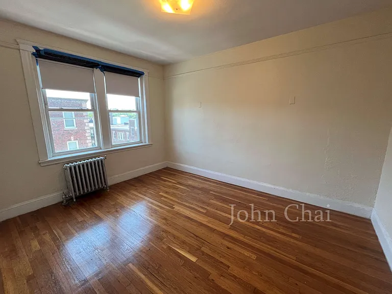 70 Chiswick Rd #11 — Photo 20