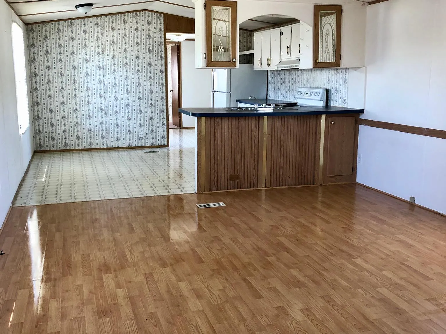 2 bed, $995 — Photo 2