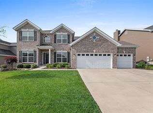 1370 Woodgrove Park Dr, O'Fallon, MO 63366