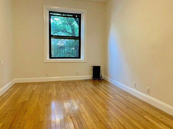 3rd image of 222 Seaman Ave APT B8