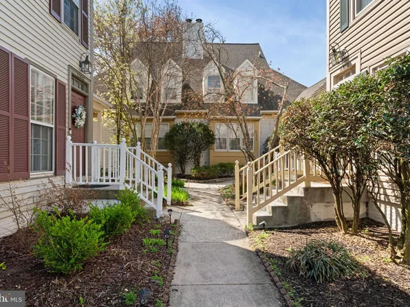 12840 Mill Brook Ct, Woodbridge, VA 22192