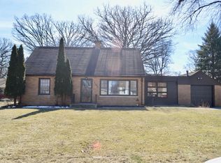 3105 Crescent Ave, MCHENRY, IL 60050