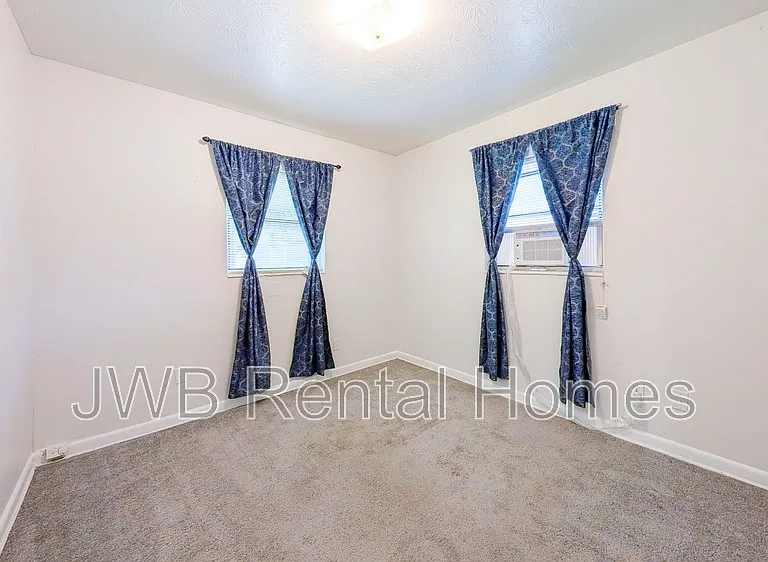 5432 Alpha Ave — Photo 8