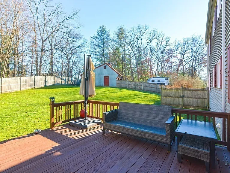 Shared Deck