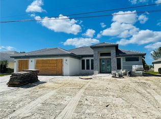 4206 SW 12th Place Cpe, Coral, FL 33914