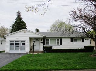 48 Leicestershire Rd, Rochester, NY 14621