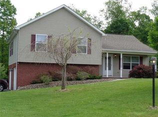 7 Canal Dr, Greenville, PA 16125