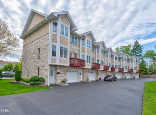 7294 Ogden Ave UNIT B, Riverside, IL 60546