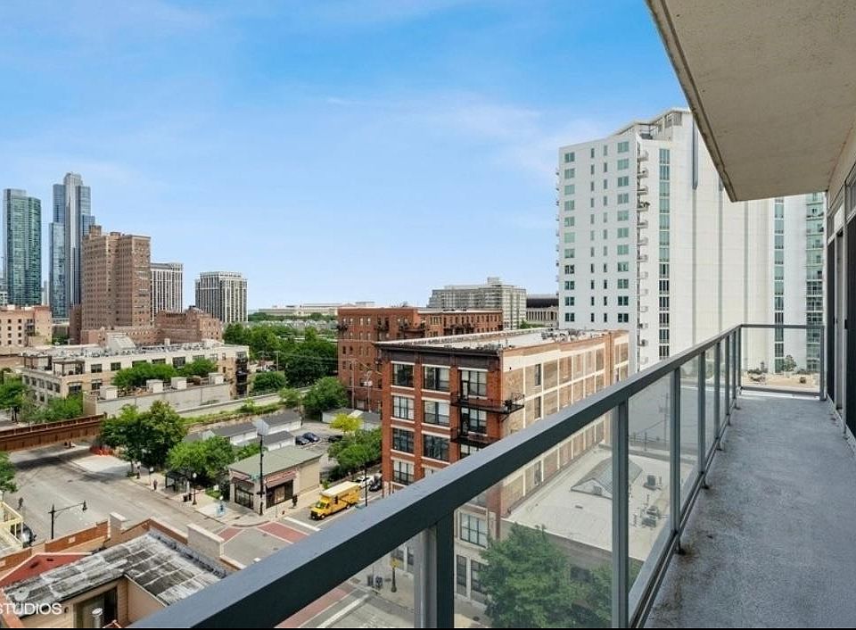 1st image of 1620 S Michigan Ave Unit 1005