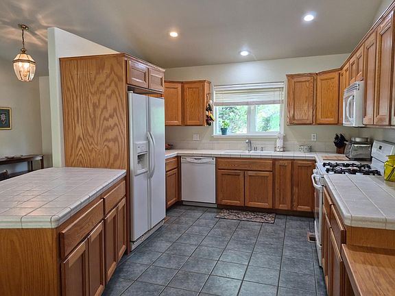 4th image of 13632 Gold Country Dr