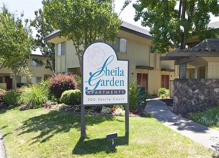 Sheila Garden — Photo 1