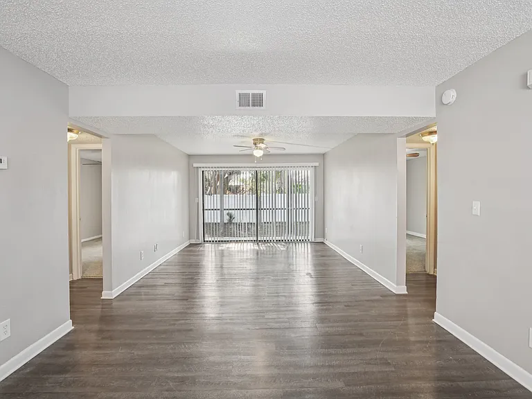 Meridian Luxury Condominiums — Photo 1
