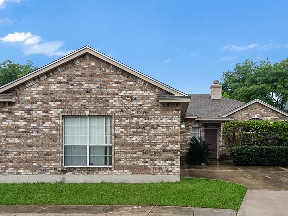 3rd image of 2039 Canyon Vista Dr