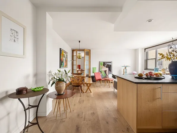2 Horatio St #17NP, New York, NY 10014