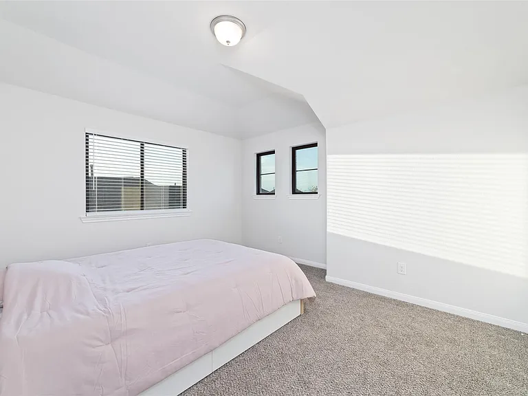 720 Lake Lacosta Dr — Photo 30